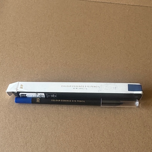 H&M Colour Essence Eye Pencil in color Blue 'into the blue' - Picture 2 of 7